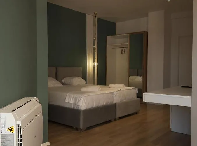 Capital Center מלון טיראנה