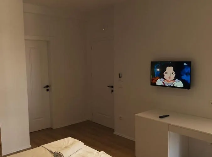 מלון Capital Center 5*