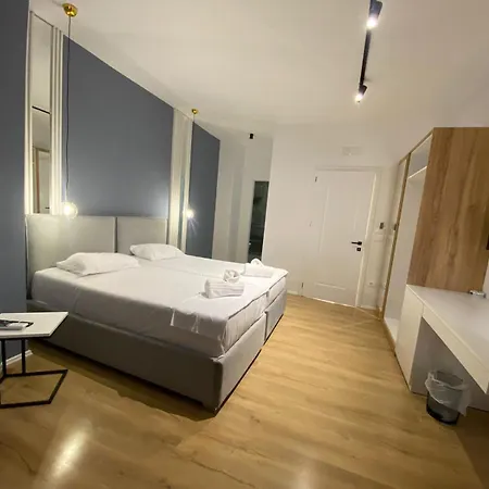 Hotel Capital Center 5*