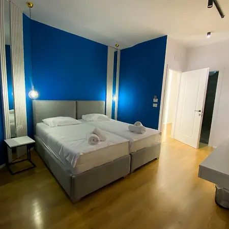 Capital Center 5*
