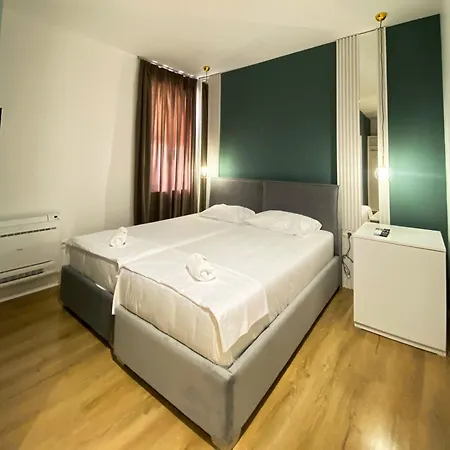 Capital Center فندق تيرانا