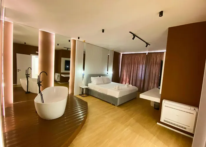 Hotel Capital Center